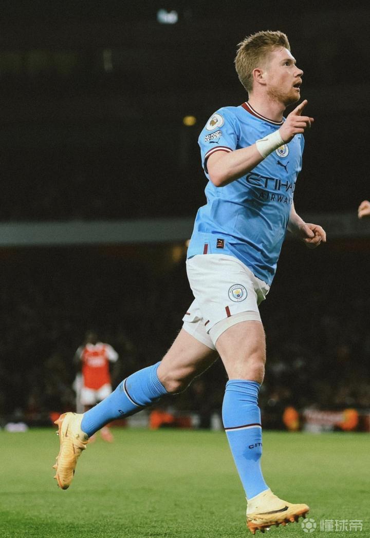 脚步不够快！首发的杨瀚森侧移被吹阻挡 4分钟不到累积2犯被换下