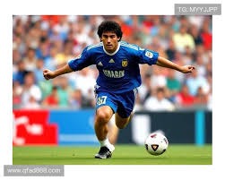 扎金花实战：如何应对那种“永远只打强牌”的枯燥对手？（扎金花对局指南：如何破解只出强牌的保守型对手？）