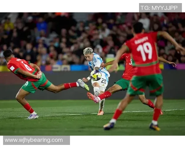 国安主帅苏亚雷斯：若俱乐部让我留下 我会很感激